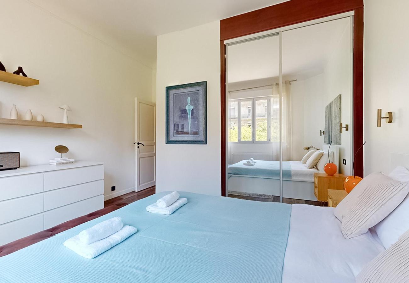 Signature Champs Elysees Paris Ngoại thất bức ảnh